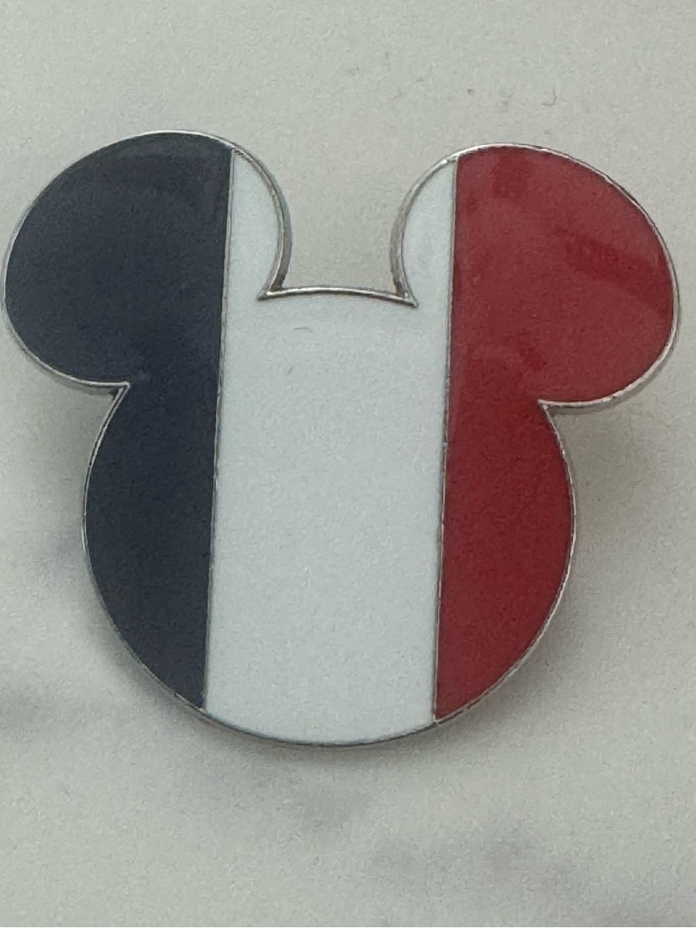 5/$25 Disney Mickey Mouse Icon France Flag Pin